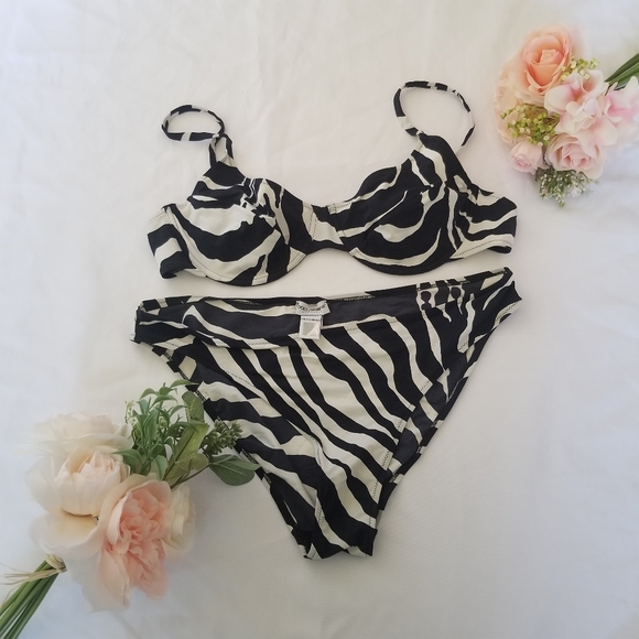 SOLD Dolce & Gabbana Zebra Bikini - Picture 1 of 8